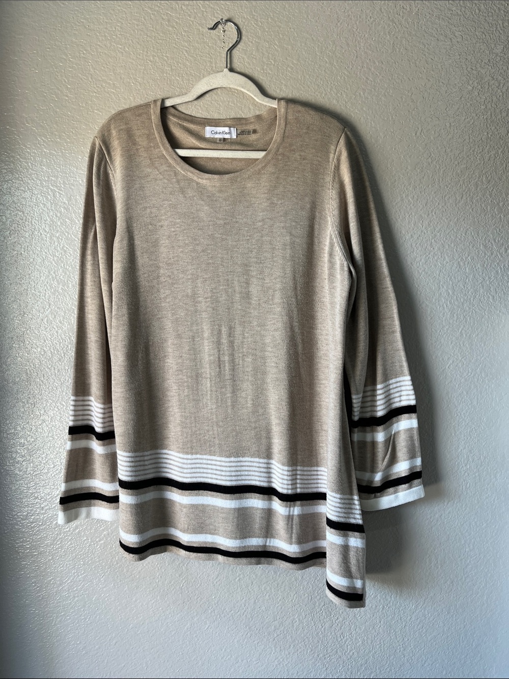 Calvin Klein Beige Crewneck Sweater Black White Stripes Sz XL Casual Comfy Chic
